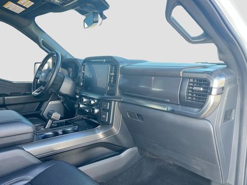 Used 2025 Ford F150 Lariat w/ Equipment Group 501A Mid image 29