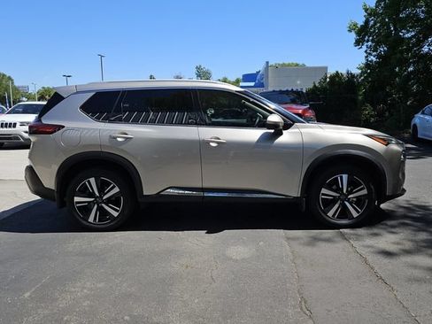 Used 2023 Nissan Rogue SL FWD image 6
