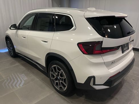 New 2026 BMW X1 xDrive28i w/ Convenience Package AWD/4WD image 4