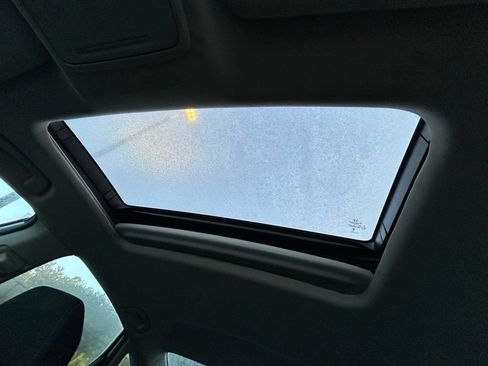 Used 2023 Honda Accord EX image 30