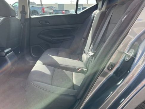 Used 2025 Nissan Altima 2.5 SV FWD image 28