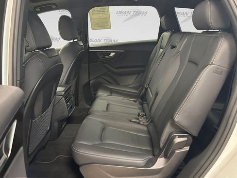 Used 2025 Audi Q7 3.0T Premium Plus AWD/4WD image 12
