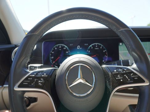 Used 2021 Mercedes-Benz E 350 Sedan image 24