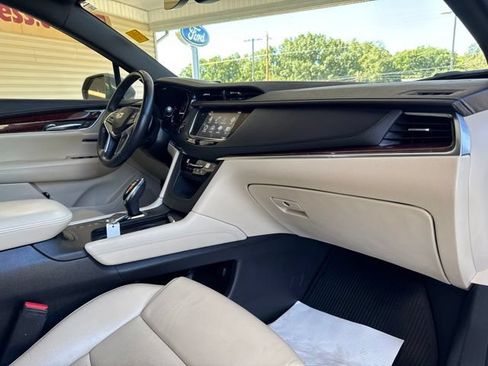 Used 2019 Cadillac XT5 Luxury AWD/4WD image 24