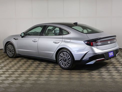 Certified 2024 Hyundai Sonata Limited FWD image 13