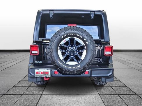Used 2021 Jeep Wrangler Unlimited Rubicon w/ Cold Weather Group AWD/4WD image 6