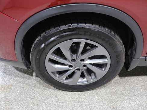Used 2016 Nissan Rogue SL AWD/4WD image 8