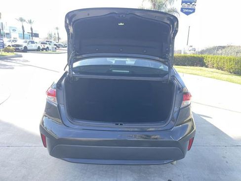 Used 2020 Toyota Corolla LE image 23