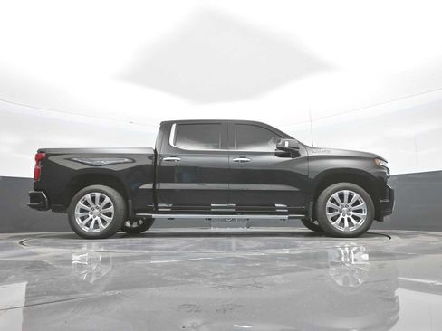 Used 2021 Chevrolet Silverado 1500 High Country w/ Technology Package AWD/4WD image 40