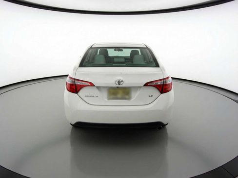 Used 2015 Toyota Corolla LE image 5