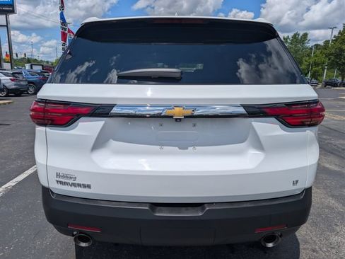 Used 2023 Chevrolet Traverse LT FWD image 4