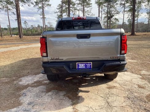 Used 2023 Chevrolet Colorado Z71 w/ Z71 Convenience Package 2 image 4
