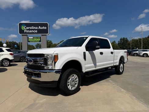 Used 2017 Ford F250 XLT AWD/4WD image 1