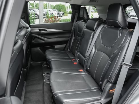 Used 2023 INFINITI QX60 Luxe w/ Cargo Package FWD image 33