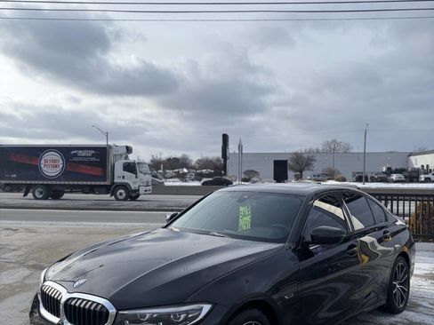 Used 2022 BMW 330e w/ Driving Assistance Package image 3