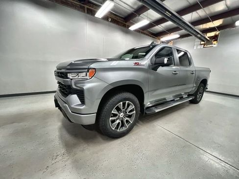 Certified 2024 Chevrolet Silverado 1500 RST AWD/4WD image 4