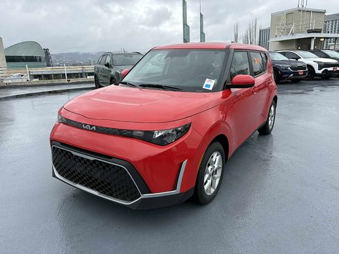Used 2023 Kia Soul LX w/ Option Group 015 image 1