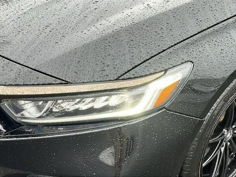 Used 2020 Honda Accord Sport image 4