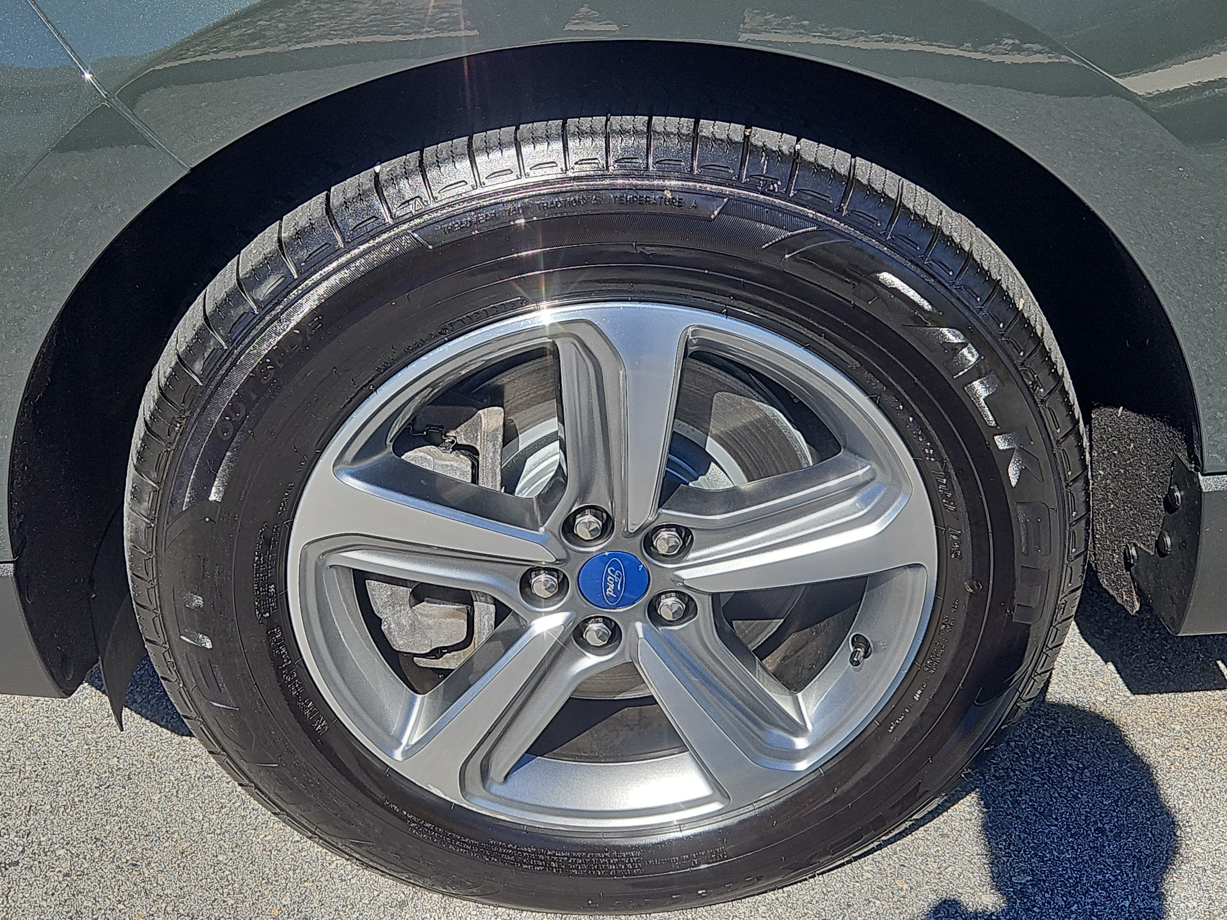 Used 2022 Ford Edge SEL w/ Convenience Package AWD/4WD image 4