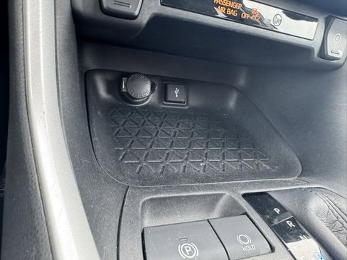 Certified 2022 Toyota RAV4 XLE image 15