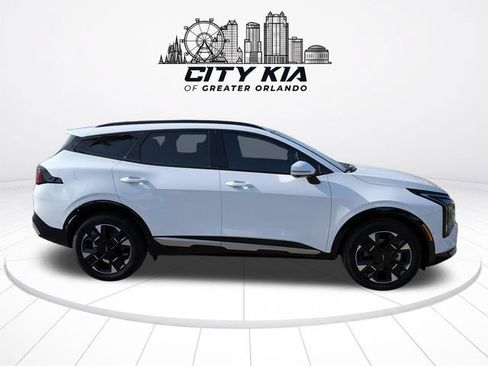 Certified 2026 Kia Sportage SX AWD/4WD image 7