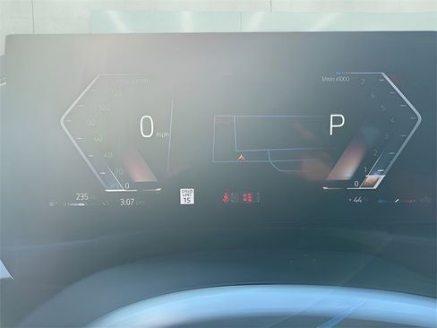 Used 2023 BMW 330i Sedan w/ M Sport Package image 6