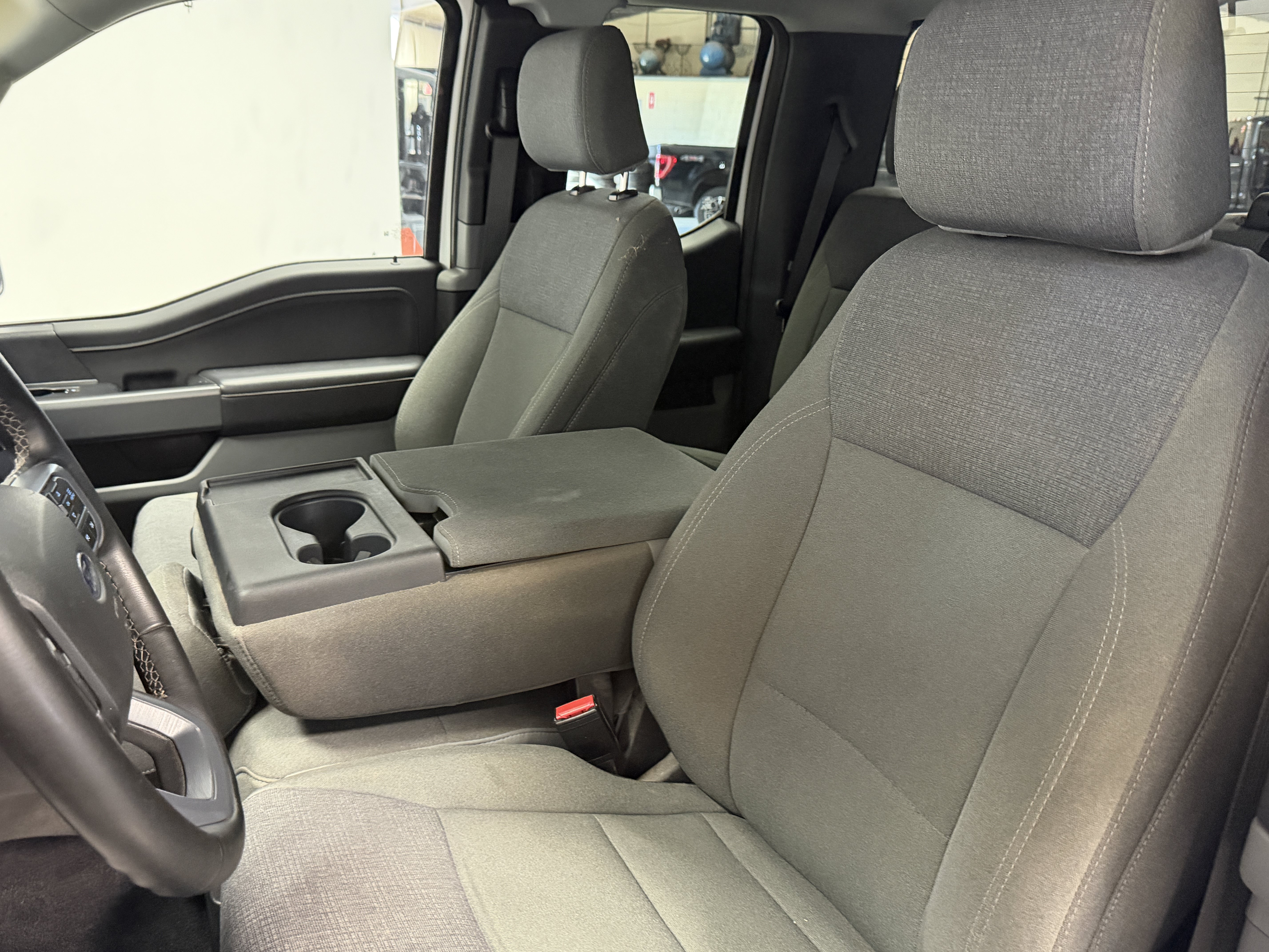 Used 2024 Ford F150 XLT AWD/4WD image 18