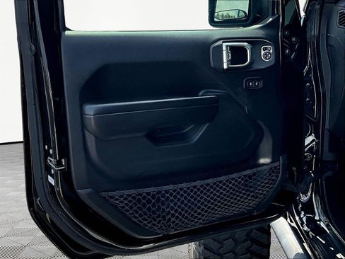 Used 2020 Jeep Gladiator Sport w/ Quick Order Package 24S AWD/4WD image 17