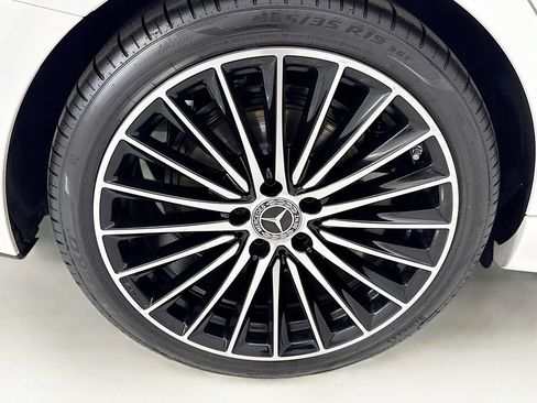 Used 2026 Mercedes-Benz C 300 Sedan image 32