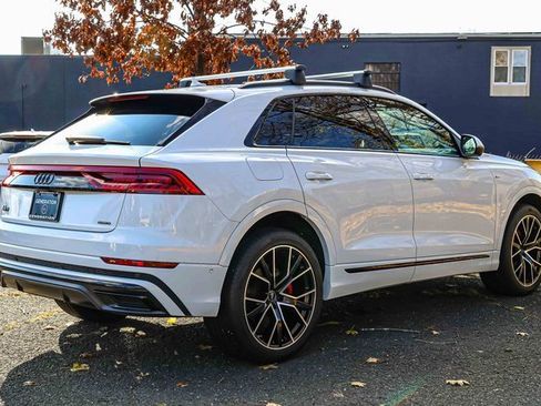 Used 2022 Audi Q8 Premium Plus image 6
