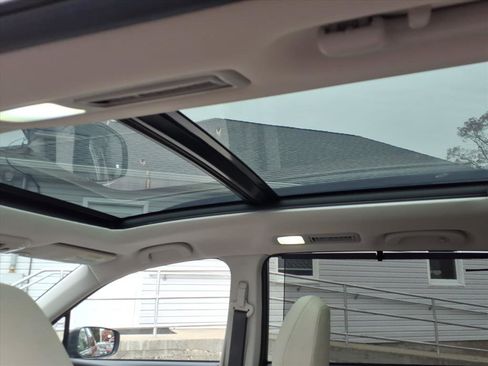 Used 2019 Subaru Ascent Limited image 16