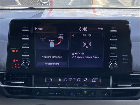 Certified 2024 Toyota Sienna XLE FWD image 13