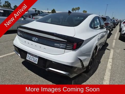 Used 2024 Hyundai Sonata SEL w/ Convenience Package FWD image 3