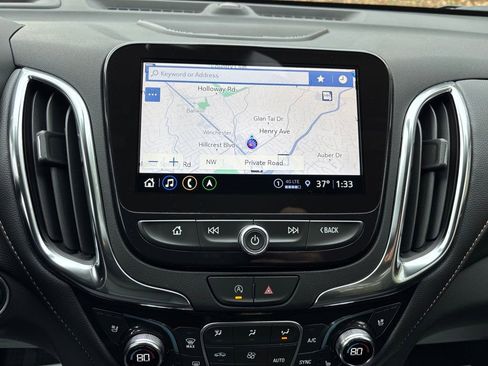 Used 2024 Chevrolet Equinox Premier image 22