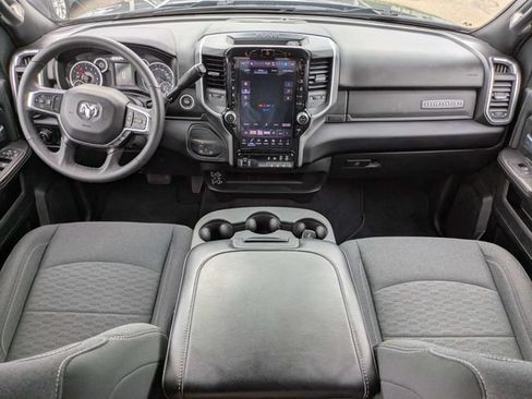 Used 2025 RAM 2500 Big Horn AWD/4WD image 15