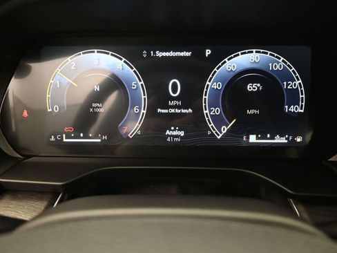 New 2025 Jeep Grand Cherokee Limited w/ Luxury Tech Group II AWD/4WD image 36