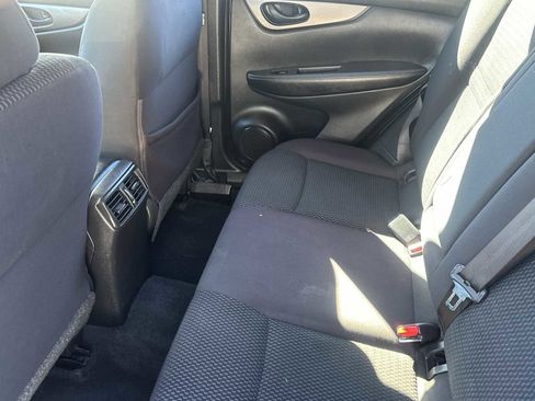 Used 2019 Nissan Rogue Sport S w/ Appearance Package image 19