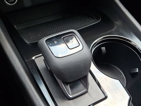 Used 2023 Nissan Rogue SV AWD/4WD image 15