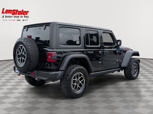 Used 2024 Jeep Wrangler Unlimited Rubicon image 5
