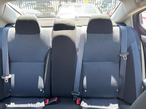 Used 2025 Nissan Versa SV FWD image 33