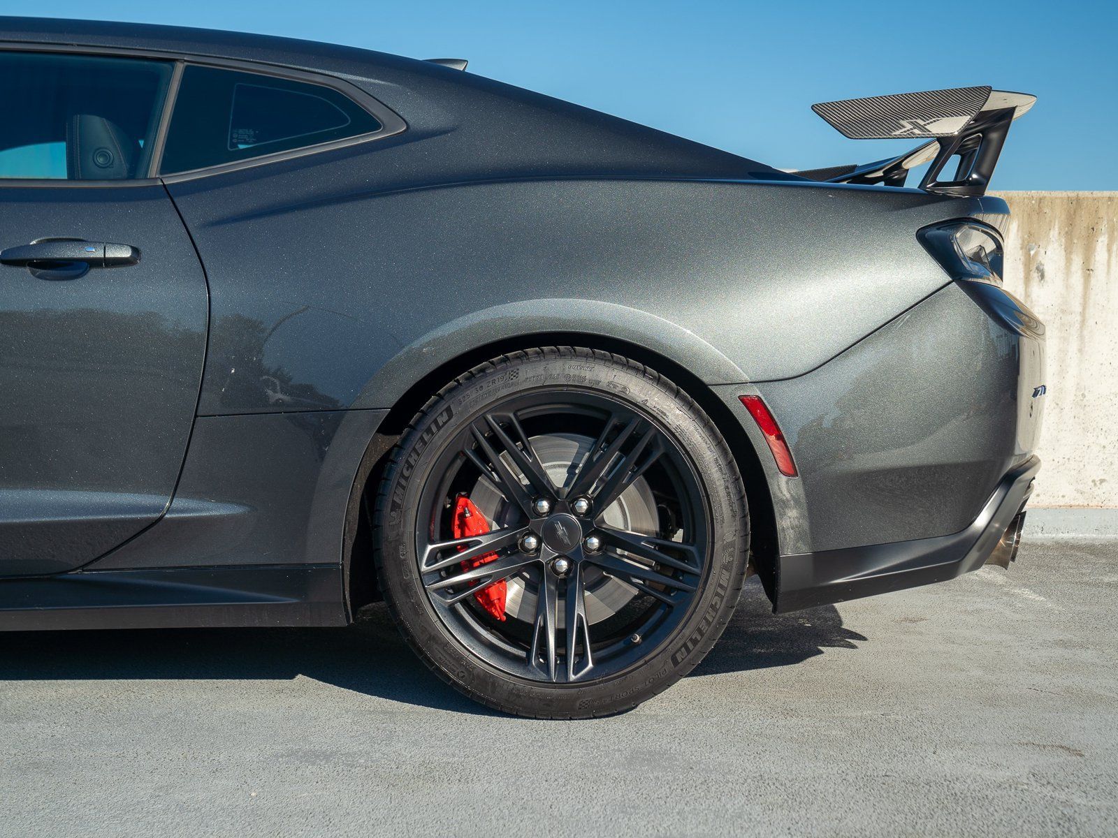 Used 2018 Chevrolet Camaro ZL1 RWD image 16