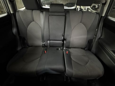 Used 2025 Toyota Highlander LE AWD/4WD image 15