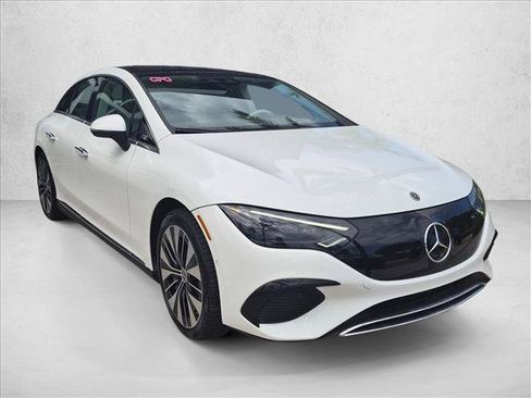 Used 2023 Mercedes-Benz EQE 350+ 4MATIC Sedan image 3