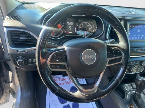 Certified 2021 Jeep Cherokee Latitude Lux image 17