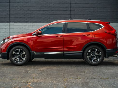 Used 2018 Honda CR-V Touring image 8