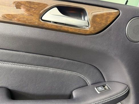 Used 2015 Mercedes-Benz ML 350 4MATIC image 25