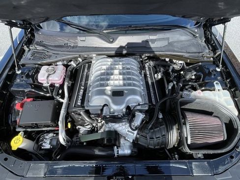 Used 2021 Dodge Challenger SRT Hellcat Redeye image 6