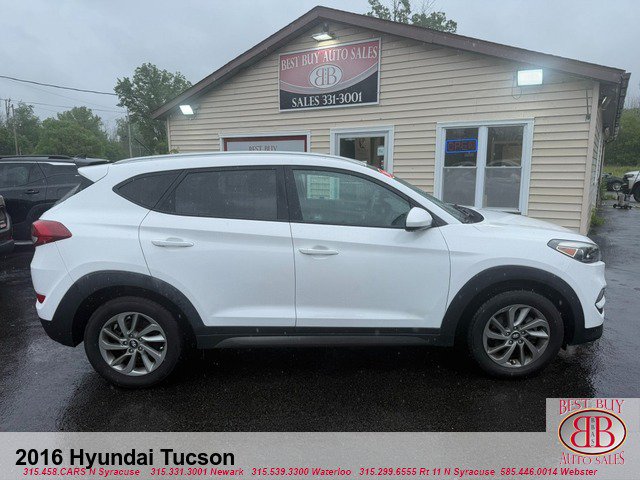 Used 2016 Hyundai Tucson SE w/ Option Group 02 FWD image 2