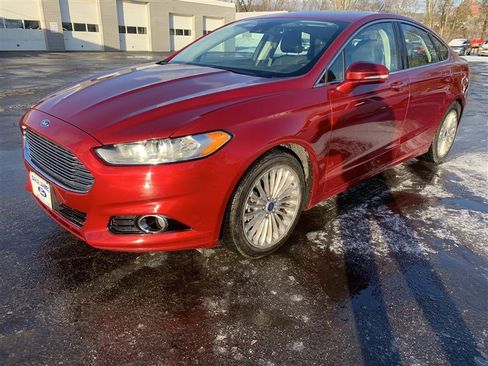 Used 2016 Ford Fusion Titanium FWD image 29