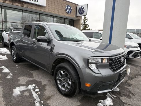 Used 2025 Ford Maverick XLT w/ XLT Luxury Package image 2